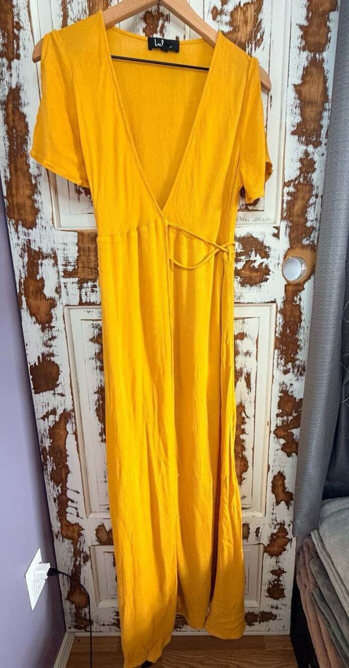 Lulus Belted Wrap Maxi Dress Golden Yellow Size M Flowy Sleeve Lightweight